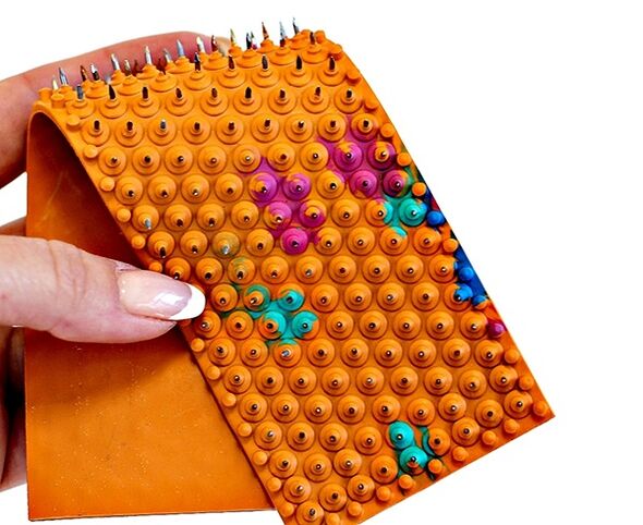 Applikator für Akupunktur bei zervikaler Osteochondrose